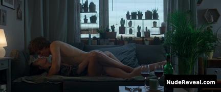 AGNIESZKA GROCHOWSKA nude in Nieobliczalna