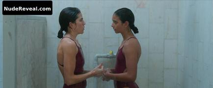 KARLA SOUZA nude in Dive