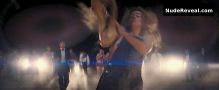 MARGOT ROBBIE nude in Babylon