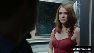 LAURENCE LEBOEUF nude in 19-2