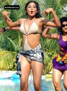 PRIYAMANI nude in Drona