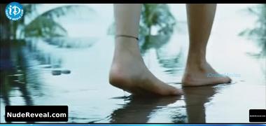 ANUSHKA SHETTY nude in Billa Telugu