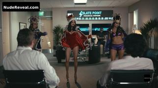 NOUREEN DEWULF nude in Good Girls