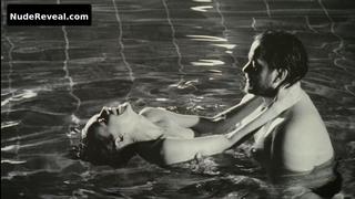 STEFANIE STAPPENBECK nude in Im Alleingang - Elemente des Zweifels