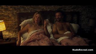 VIRGINIE EFIRA nude in Lui