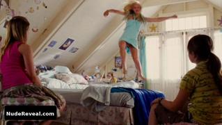 SARA PAXTON nude in Aquamarine