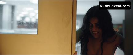 AMALA PAUL nude in Aadai