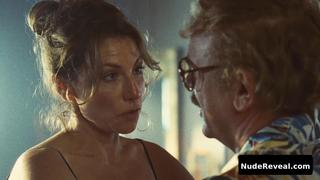 ARI GRAYNOR nude in Winning Time: The Rise of the Lakers Dynasty