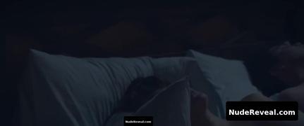 GWEN GARCI nude in Paraluman