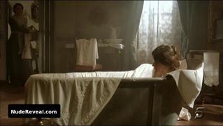 ADRIANA TORREBEJANO nude in Tierra de lobos