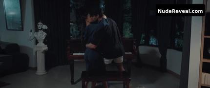 DEMET OZDEMIR nude in Love Tactics