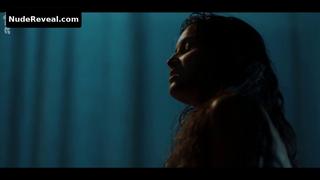 LAETITIA CASTA nude in Une ile