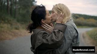 SANDRA OH nude in Killing Eve