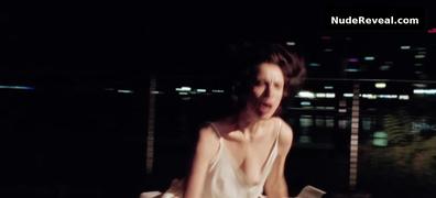 MARGARET QUALLEY nude in Tiny Moves