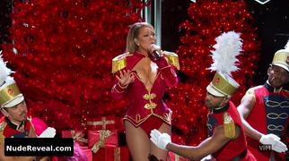 MARIAH CAREY nude in Divas Holiday: Unsilent Night
