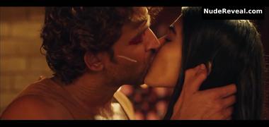 POOJA HEGDE nude in Mohenjo Daro