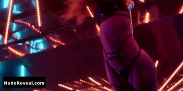 BEATRIZ GODINHO nude in O Clube