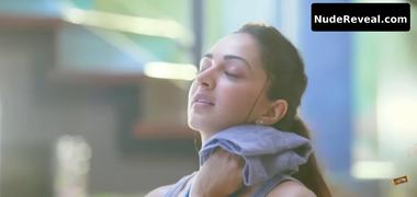 KIARA ADVANI nude in Vinaya Vidheya Rama