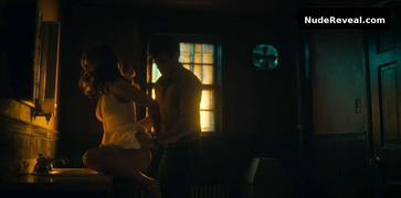 CAITLIN STASEY nude in Bridge and Tunnel