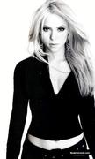 SHAKIRA nude in Revista Elle