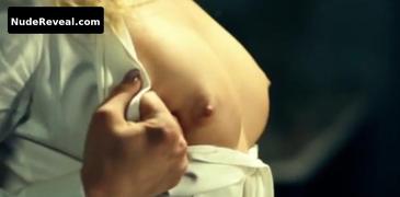 OKSANA AKINSHINA nude in Ya
