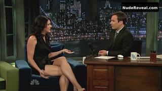 LAUREN GRAHAM nude in Late Night with Jimmy Fallon