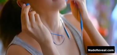 KIARA ADVANI nude in Vinaya Vidheya Rama