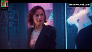 VERA KOLODZIG nude in O Clube