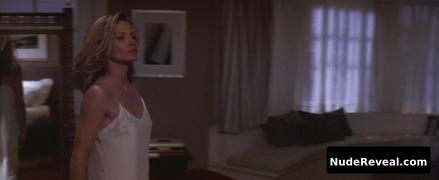 MICHELLE PFEIFFER nude in What Lies Beneath