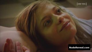LIZZIE BROCHERE nude in Les bleus: premiers pas dans la police