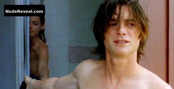 ROXANE MESQUIDA nude in Les vagues