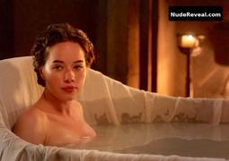 ANNA POPPLEWELL nude in Reign