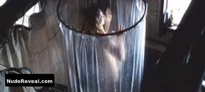 IZABELLA SCORUPCO nude in Dykaren