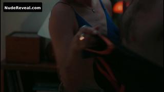 VERONICA ECHEGUI nude in A muerte