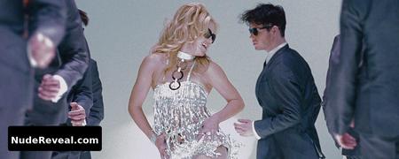 KATE HUDSON nude in Nine