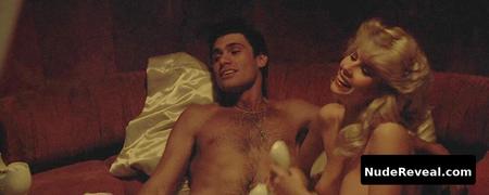 SUE BOWSER nude in Scarface