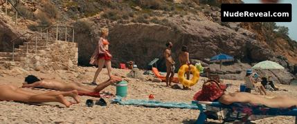 ELENA KAMPOURIS nude in My Big Fat Greek Wedding 3