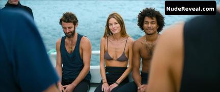 CAMILLE ROWE nude in No Limit