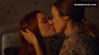DOMINIQUE PROVOST-CHALKLEY nude in Wynonna Earp