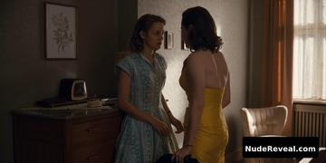 LUISE HEYER nude in Dark