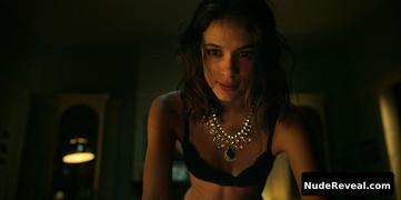 LAYSLA DE OLIVEIRA nude in Locke & Key