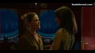 GIZEM ERDOGAN nude in Love & Anarchy