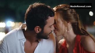 ELCIN SANGU nude in Mutluluk Zamani