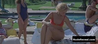 STEFANIA SANDRELLI nude in Dove vai in vacanza?