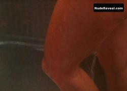 GEENA DAVIS nude in The Long Kiss Goodnight