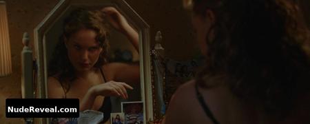 NATALIE PORTMAN nude in V for Vendetta