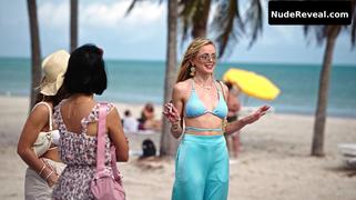 ANNALISA COCHRANE nude in What Happens in Miami