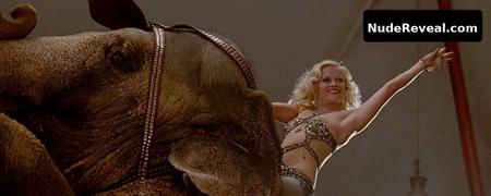 REESE WITHERSPOON nude in Water for Elephants