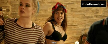 VERONICA ECHEGUI nude in 3 Caminos