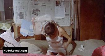 STEFANIA SANDRELLI nude in Delitto d